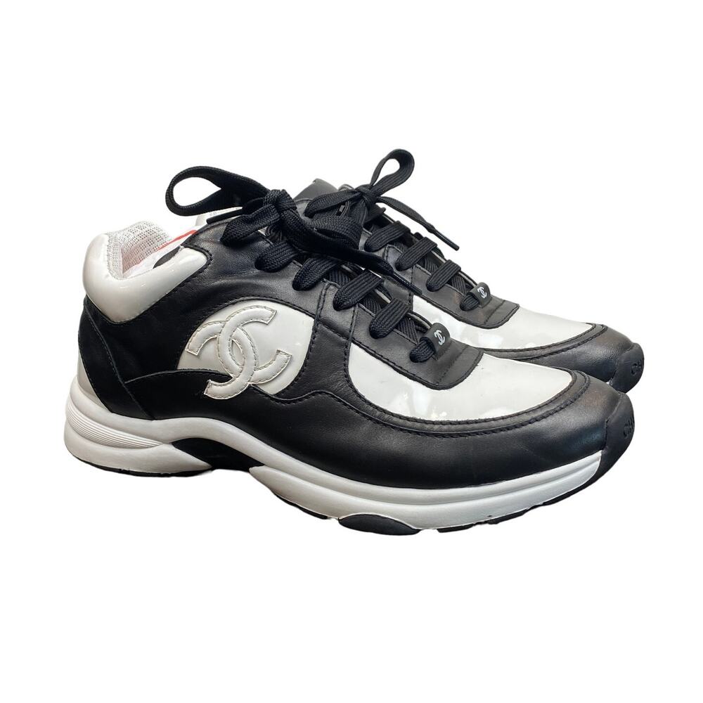 Chanel CC Logo Leather Sneakers Shoes Women's 39 US 9